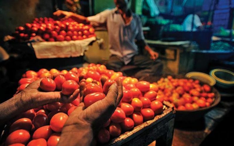 Tomato prices once again soar to Rs 75 per kg